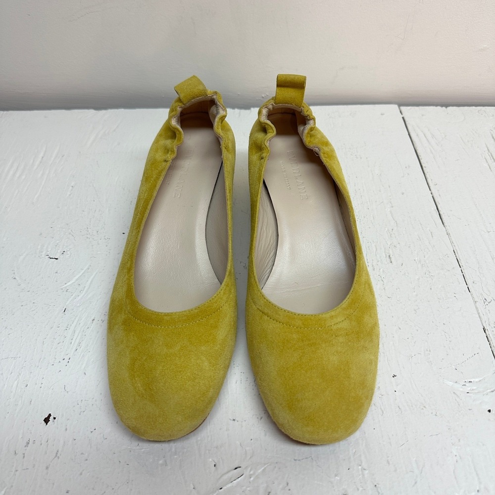 EVERLANE Day Heel Yellow Suede Gathered Elastic Block Heel Pumps Women 6.5 Italy - Picture 3 of 10